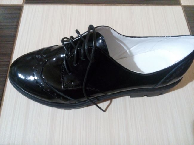 Туфли женские кожаные Dosofi чёрный лак р. 37