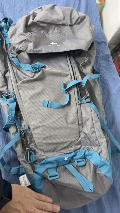 Mochila quechua 40L trilha, camping, viagem