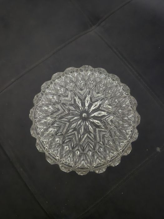 Piękny, szklany klosz z PRL-u