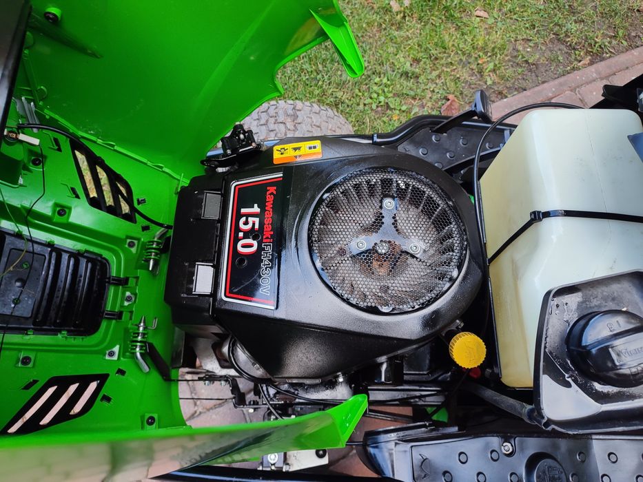 Traktorek kosiarka Viking MT5097C T5 hydro kawasaki z koszem 2 cyl