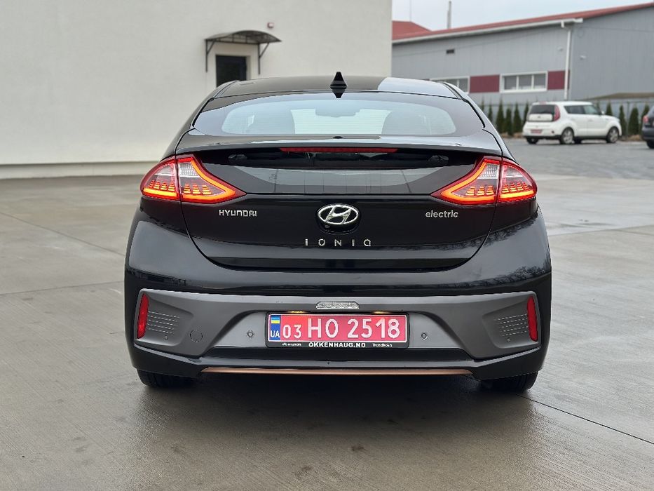 Hyundai Ioniq 2019 рік