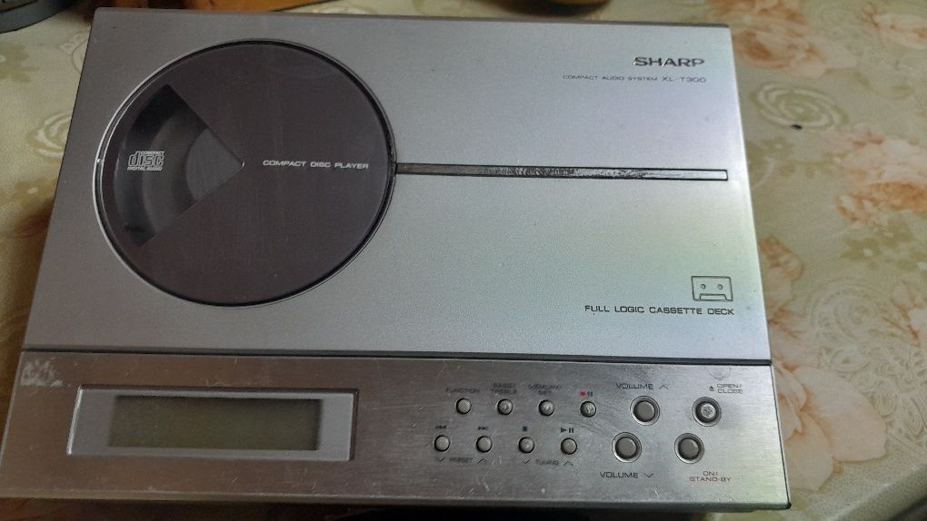 Odtwarzacz CD i kasetowy vitage Sharp