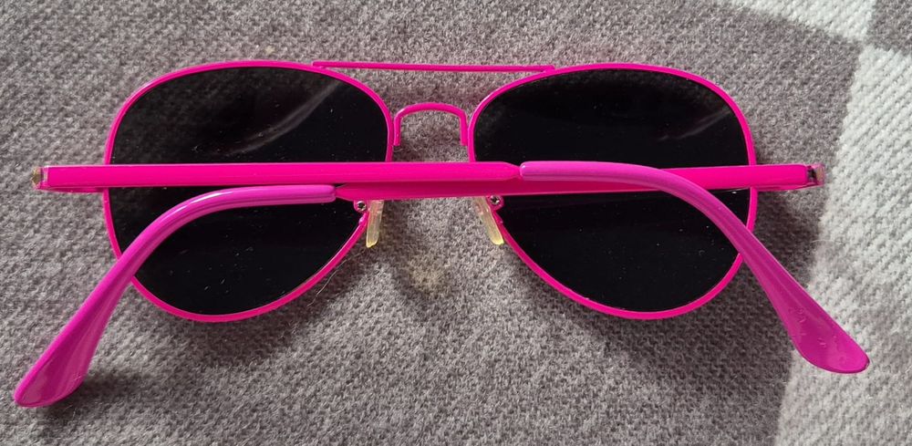Okulary przeviwsłoneczne dla dziewczynki różowe stan db