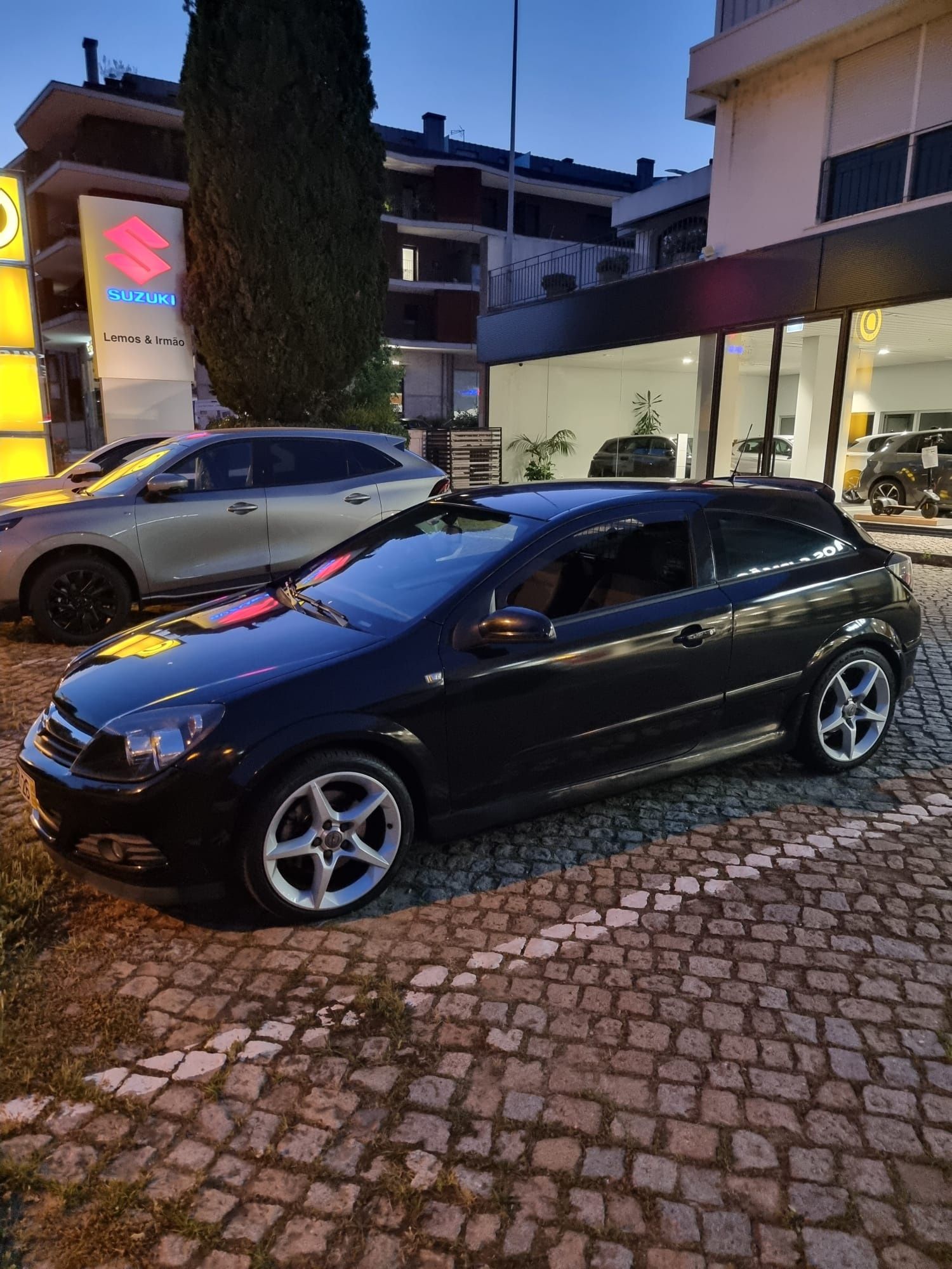 Opel Astra H GTC 1.9