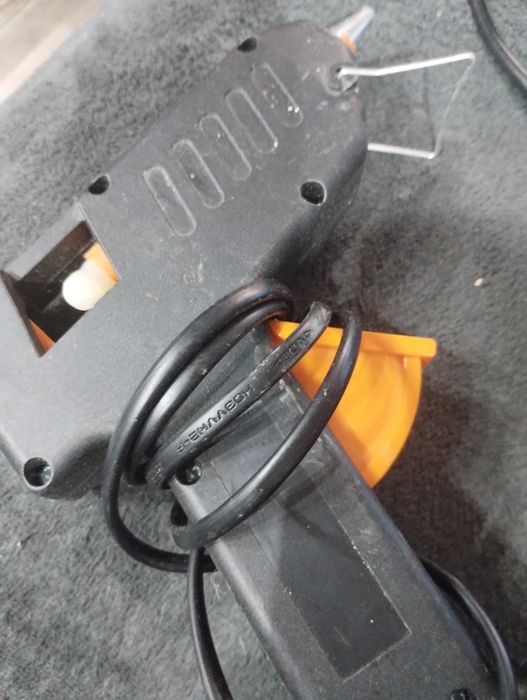 Pistolet do kleju
