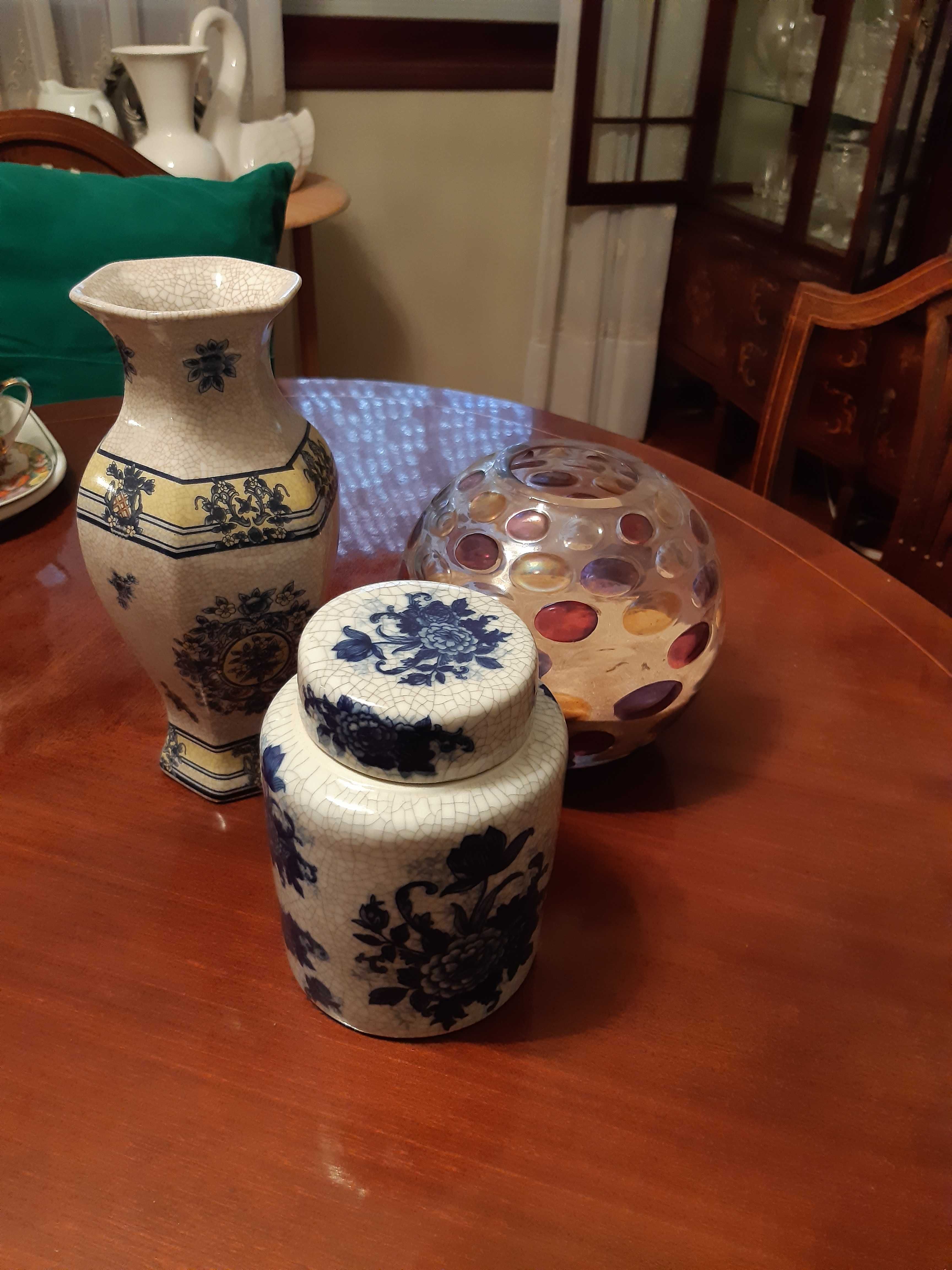 Conjunto duas Jarras e um Pote