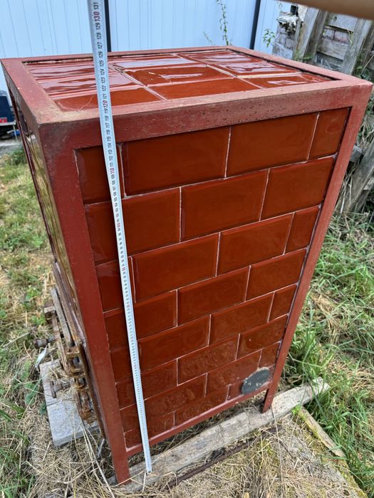 Piec kaflowy wolnostojący, przenośny – duży, w bardzo dobrym stanie