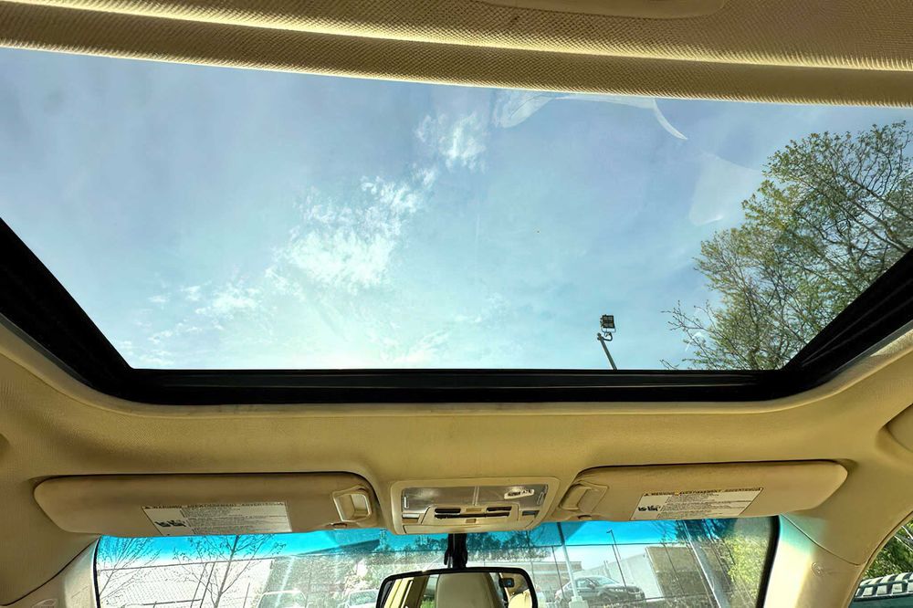 Toyota Camry      2016