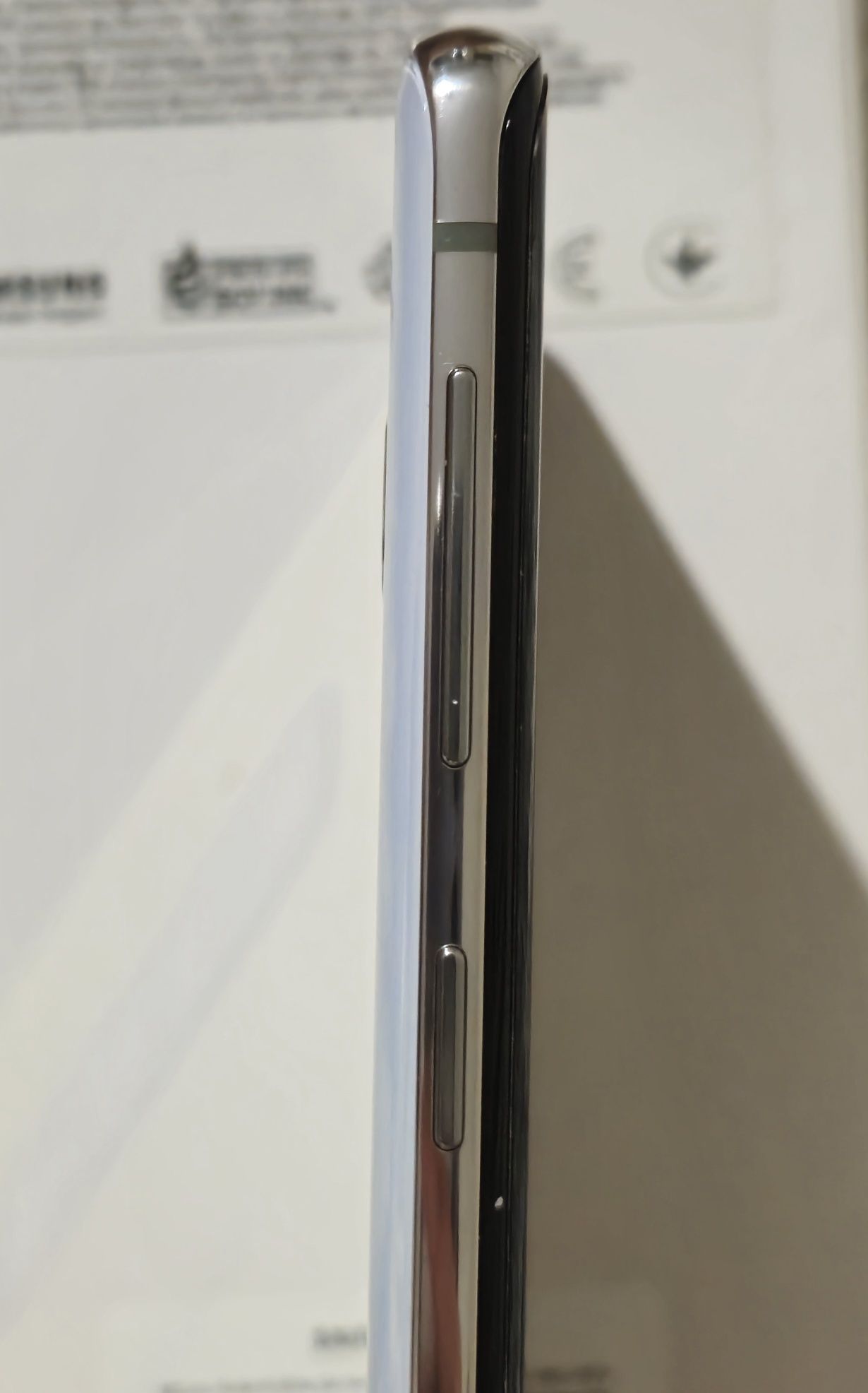 Samsung S10 смартфон