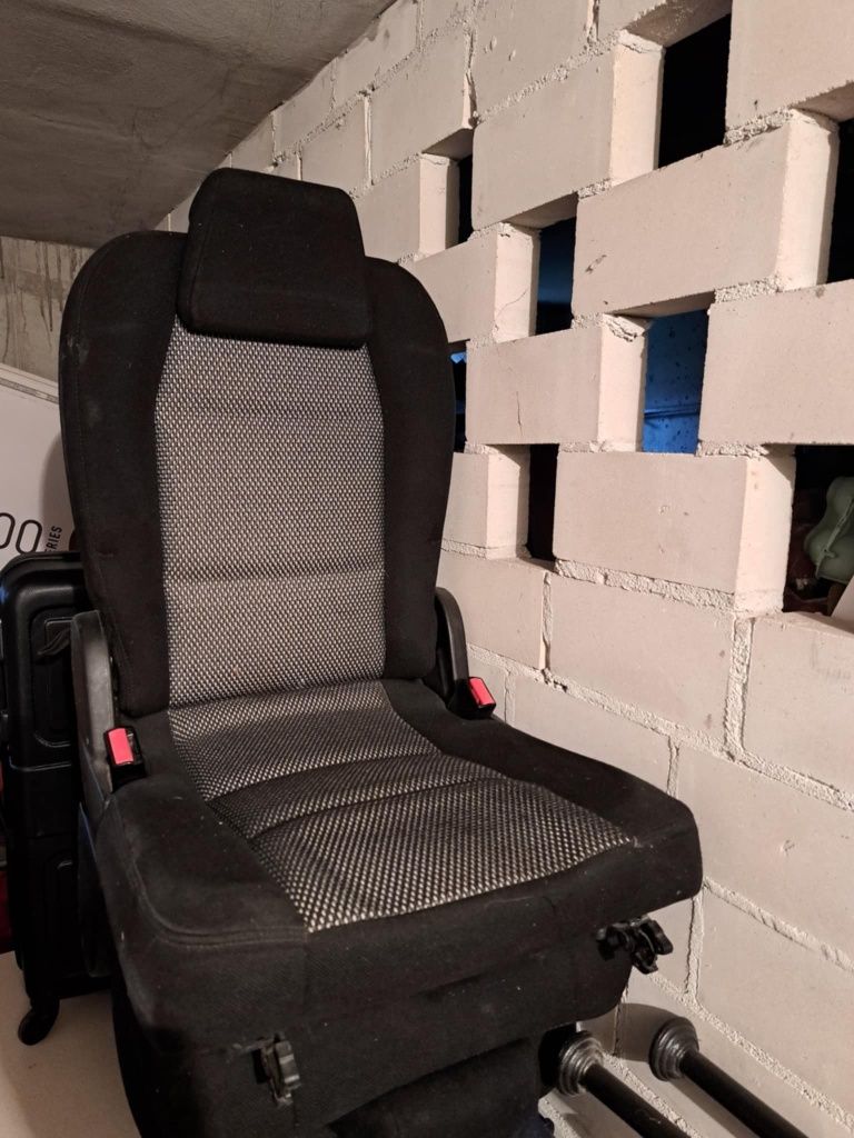 Fotele trzeciego rzędu Peugeot 307 SW