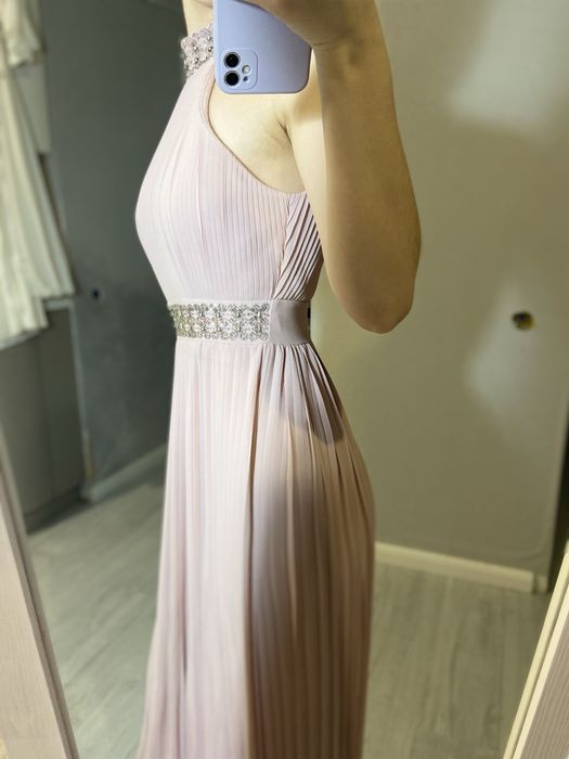 Нове плаття на свято. Можу здати в оренду