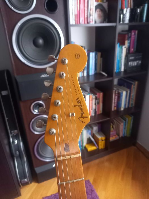 Fender Stratocaster