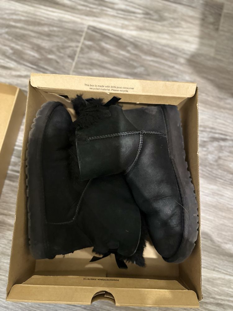 Замшеві чоботи UGG Mini Bailey BoII 39 розмір