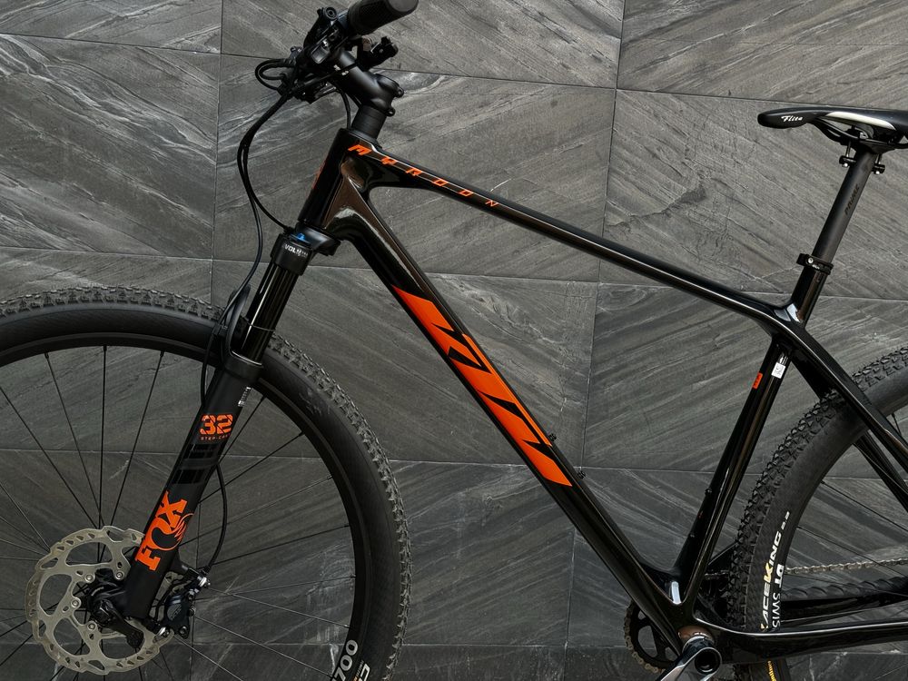 KTM Myron карбоновий велосипед