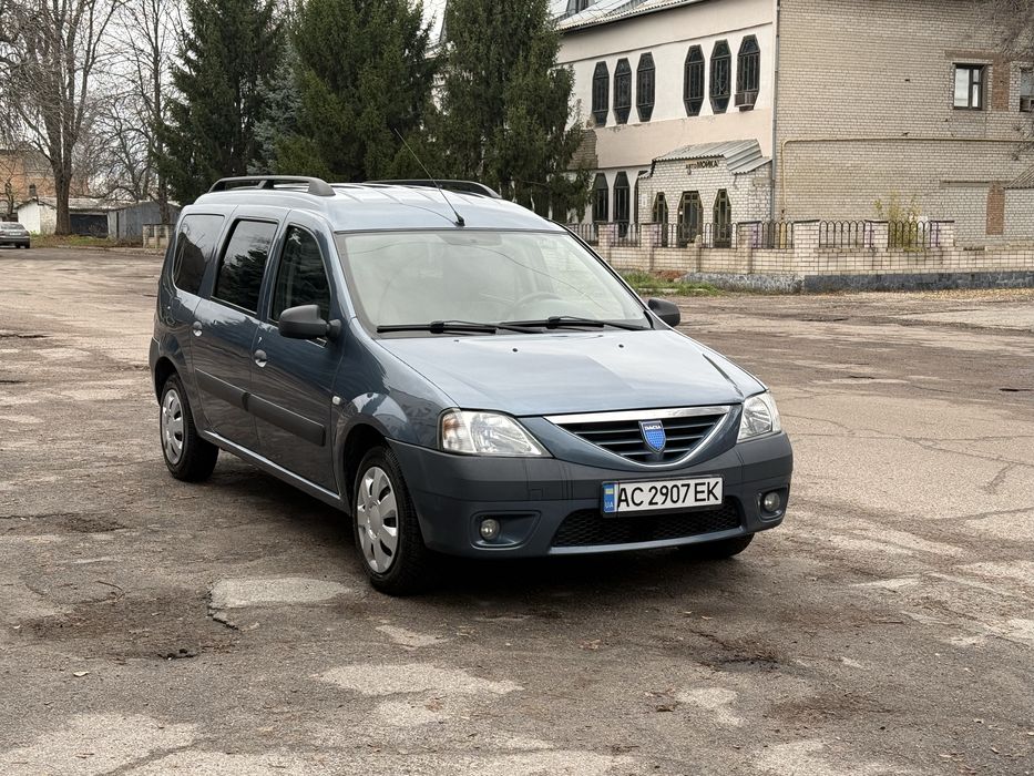 Продам       Логан