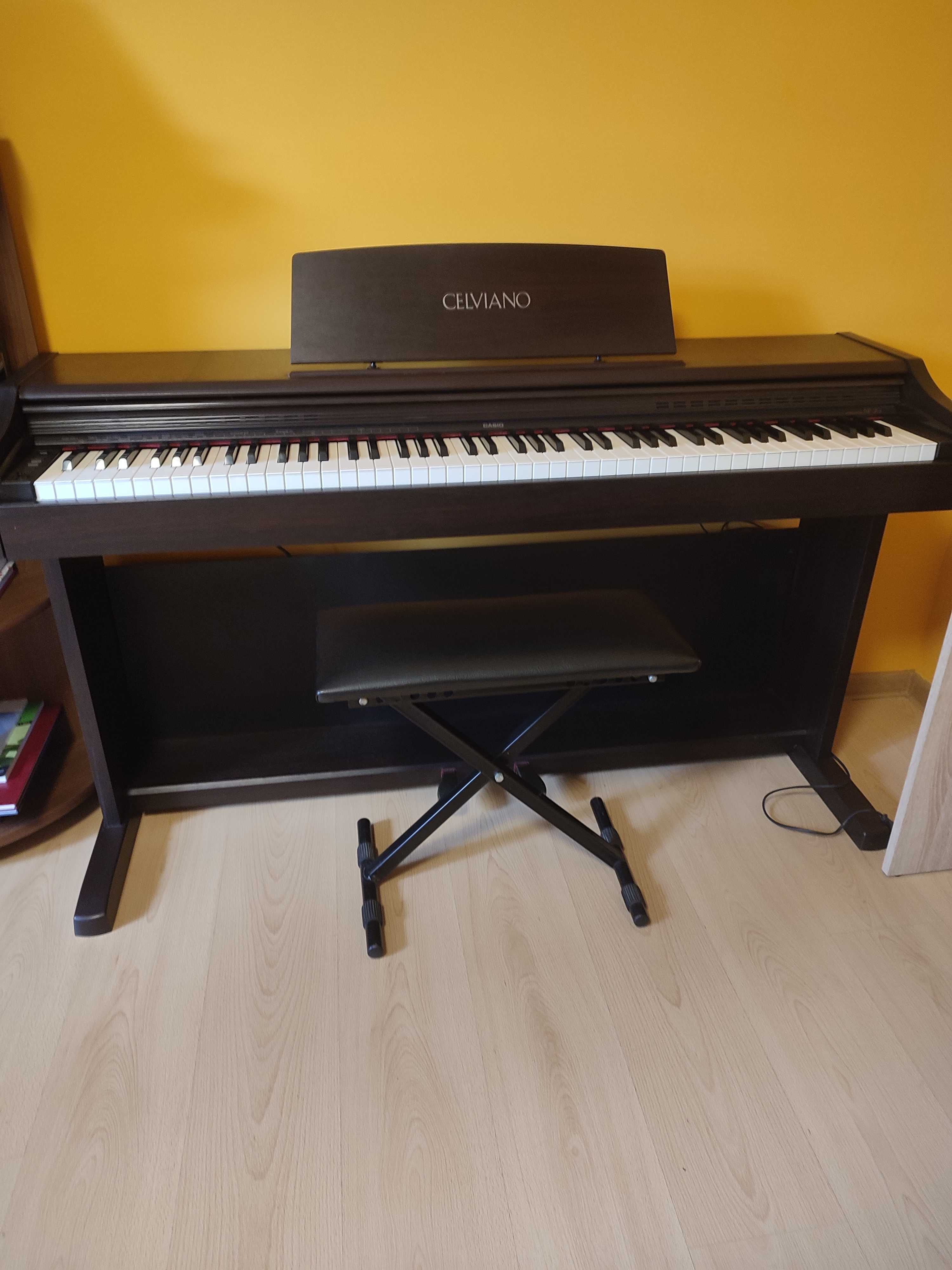 pianino Celviano  AP 25