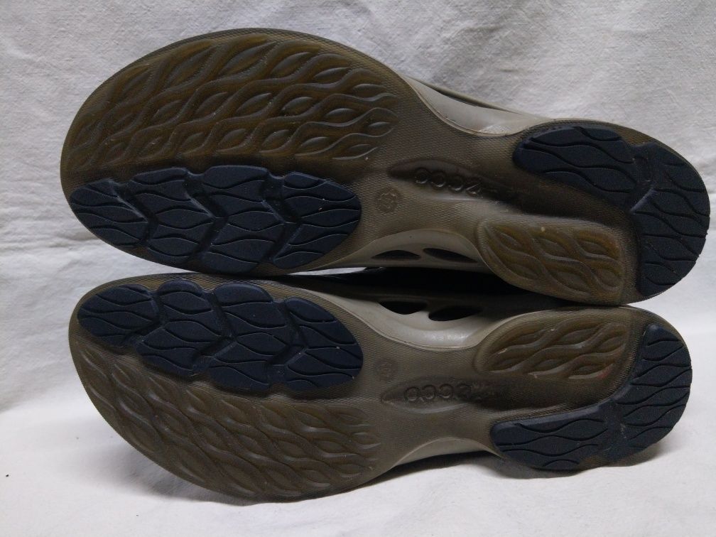 Buty Ecco Biom Yak rozm. 40 Unisex