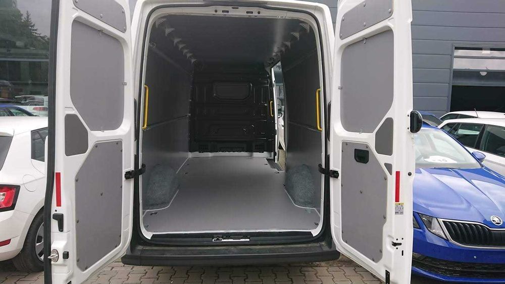 Zabudowa auta dostawczego WV Crafter L4H3
