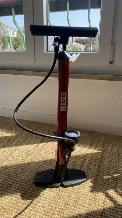 Bomba de pé para bicicleta