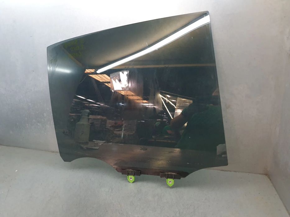 Vidro porta trás direito TOYOTA Corolla Hatchback (_E21_)