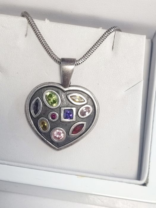 Zrebrna zawieszka serce