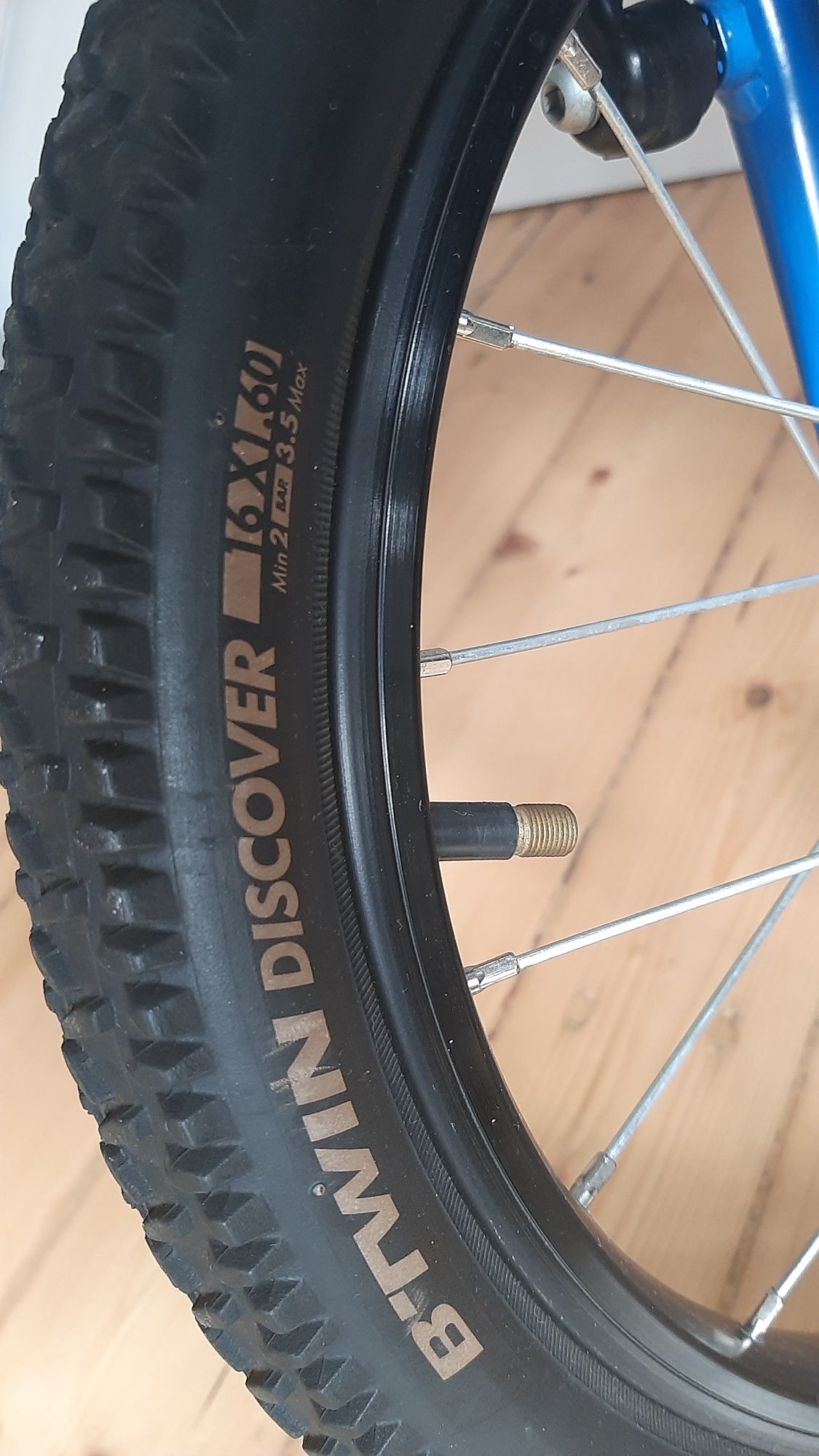 Rowerek Btwin Astronaut 500 16"