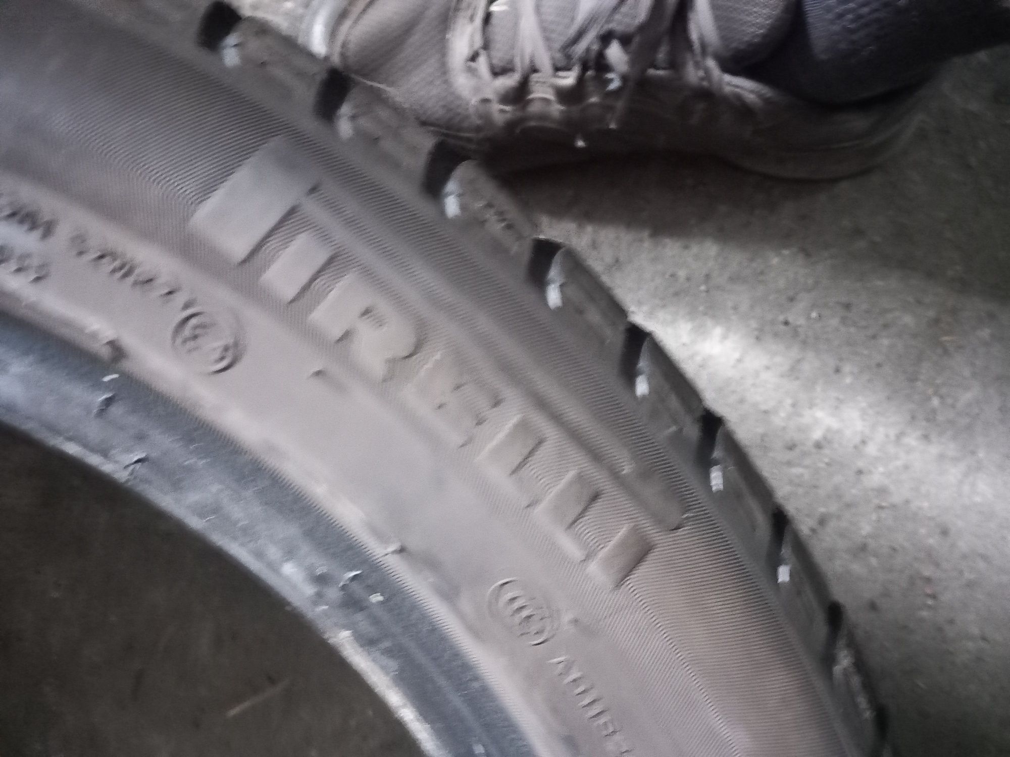Opony używane 245/45/17 pirelli 2x6 mm 2024 rok prod