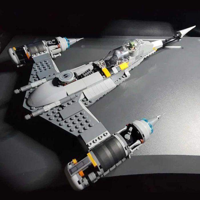 Zestaw klocków Star Wars Myśliwiec N-1 Mandalorianina