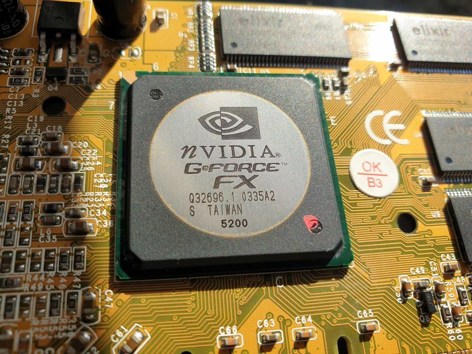 GeForce FX5200 Palit 128MB 64bit DDR tv-out gef fx5200