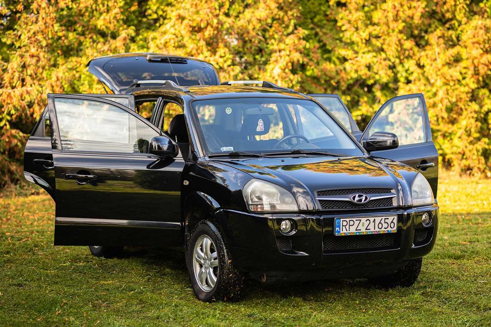 Hyundai Tucson 2.0 Benzyna LPG 2008 Czarny