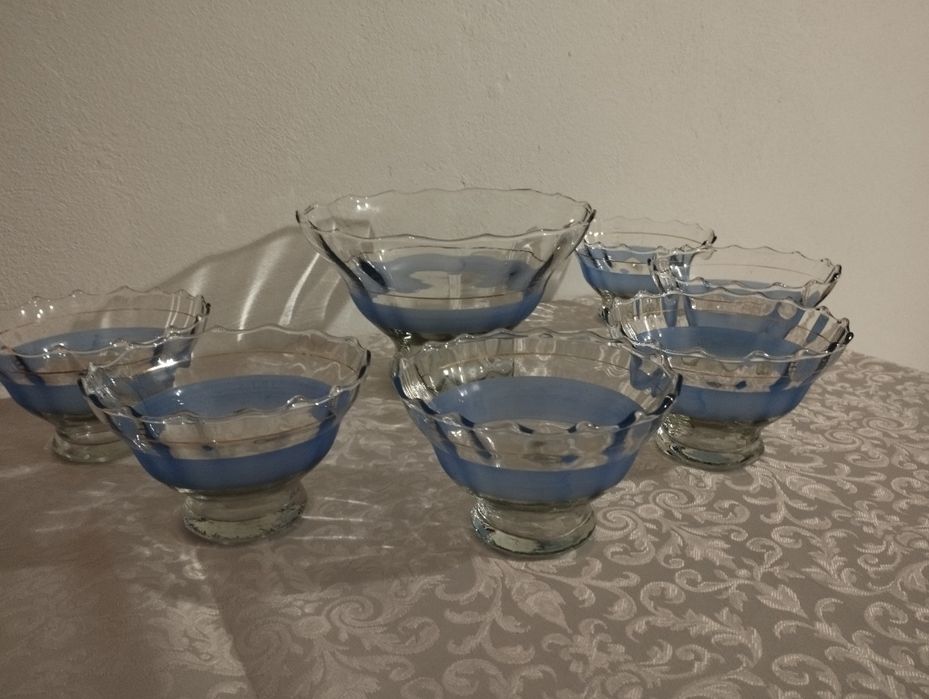 Zestaw misek 1+6 z lat 90 tych