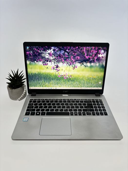Acer Aspire A515-52,  i5-8264U