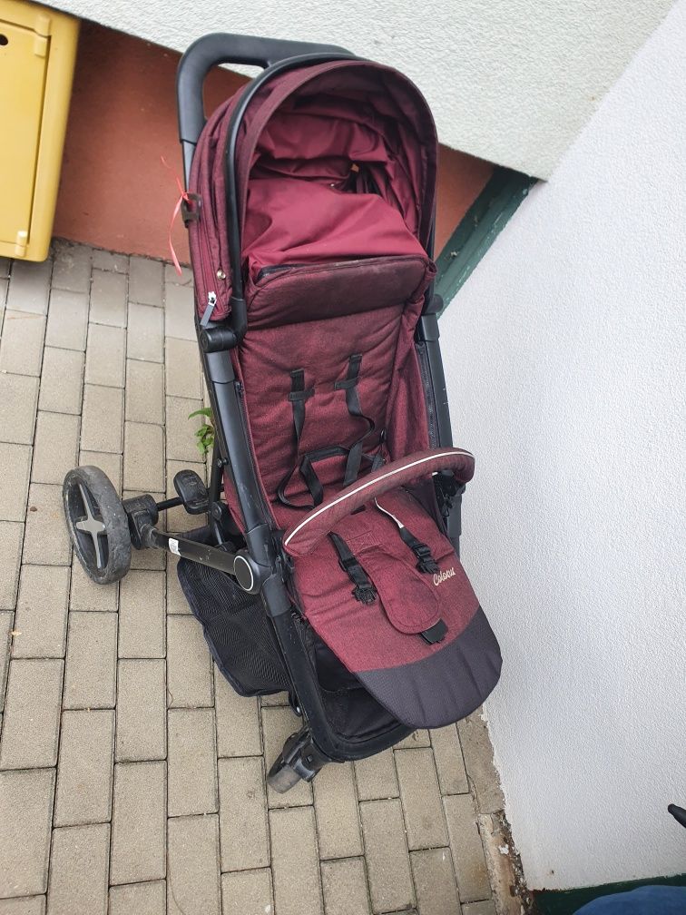 Sprzedam wózek dziecięcy w dobrym stanie.