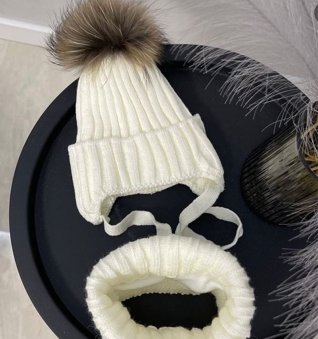 Шапочка та хомут для дівчинки