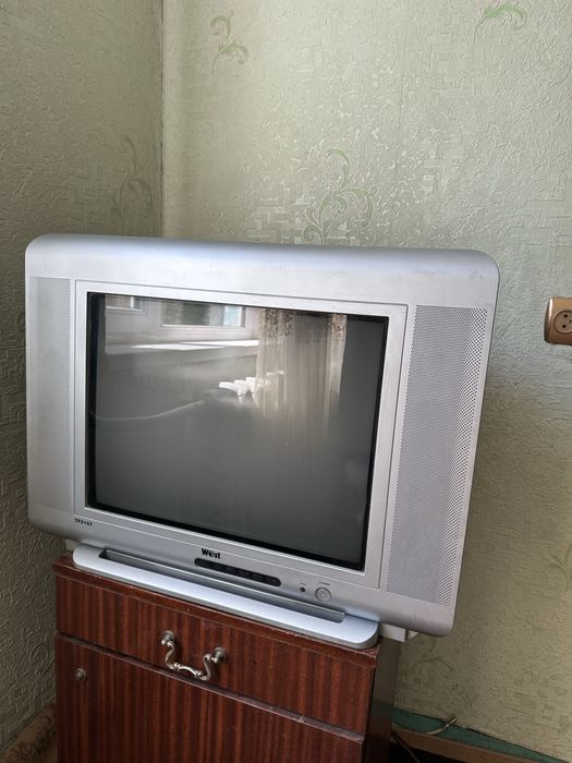 Старий Телевізор West