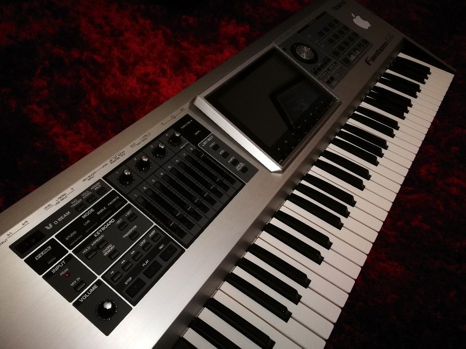 Roland fantom g6 (Full extras)