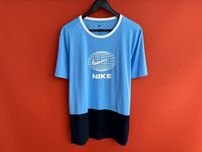 Nike Оригінал чоловіча спортивна футболка розмір M