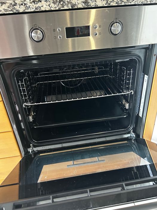 Forno elétrico Becken usado poucas vezes