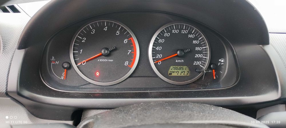 Mazda 2 z  2006r.
