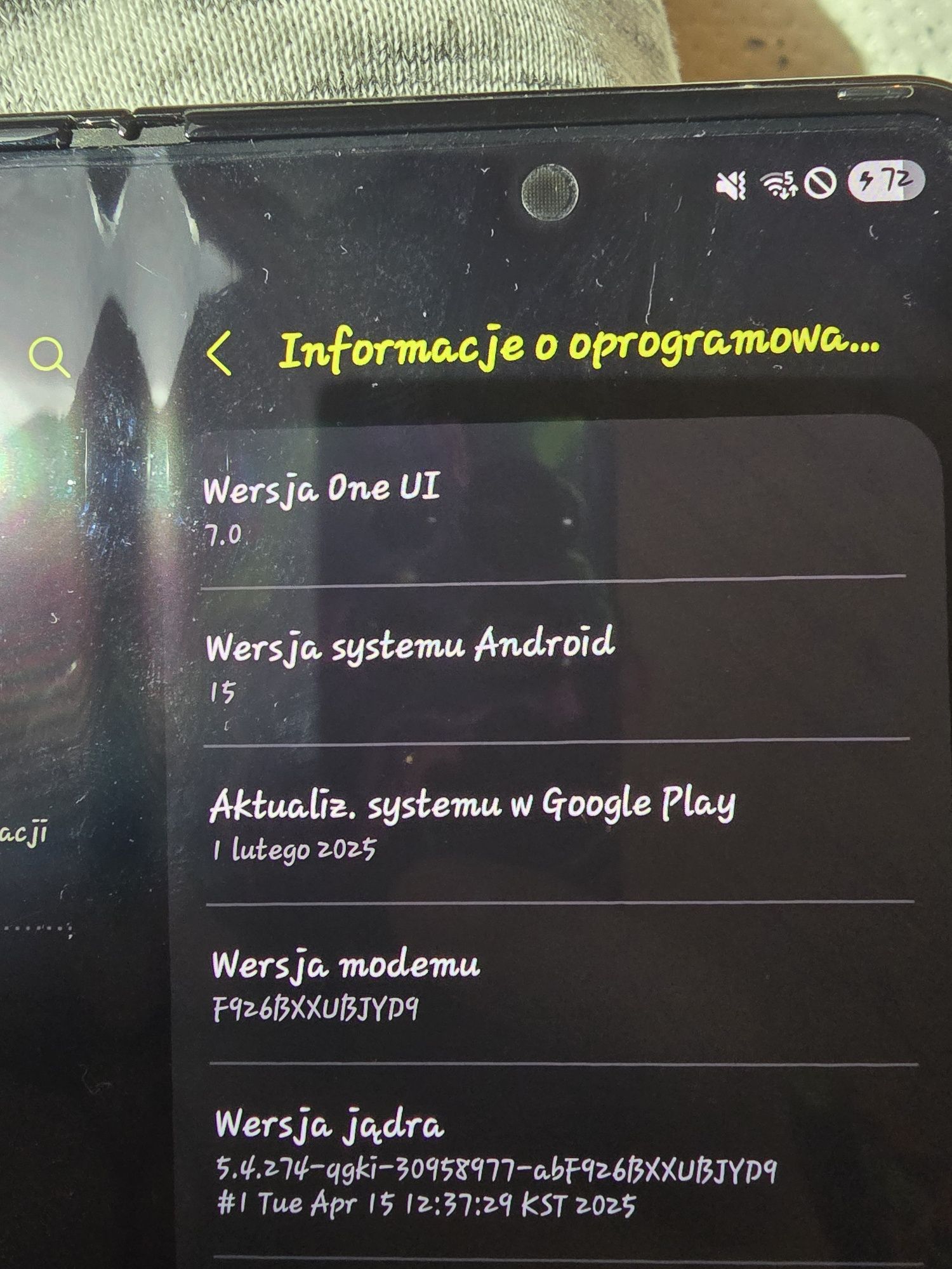 Samsung Galaxy z fold 3