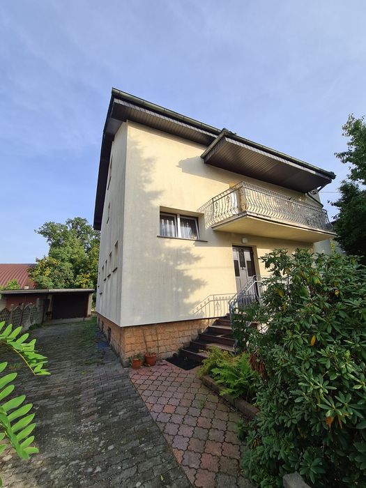 Sprzedam dom w centrum Olesna