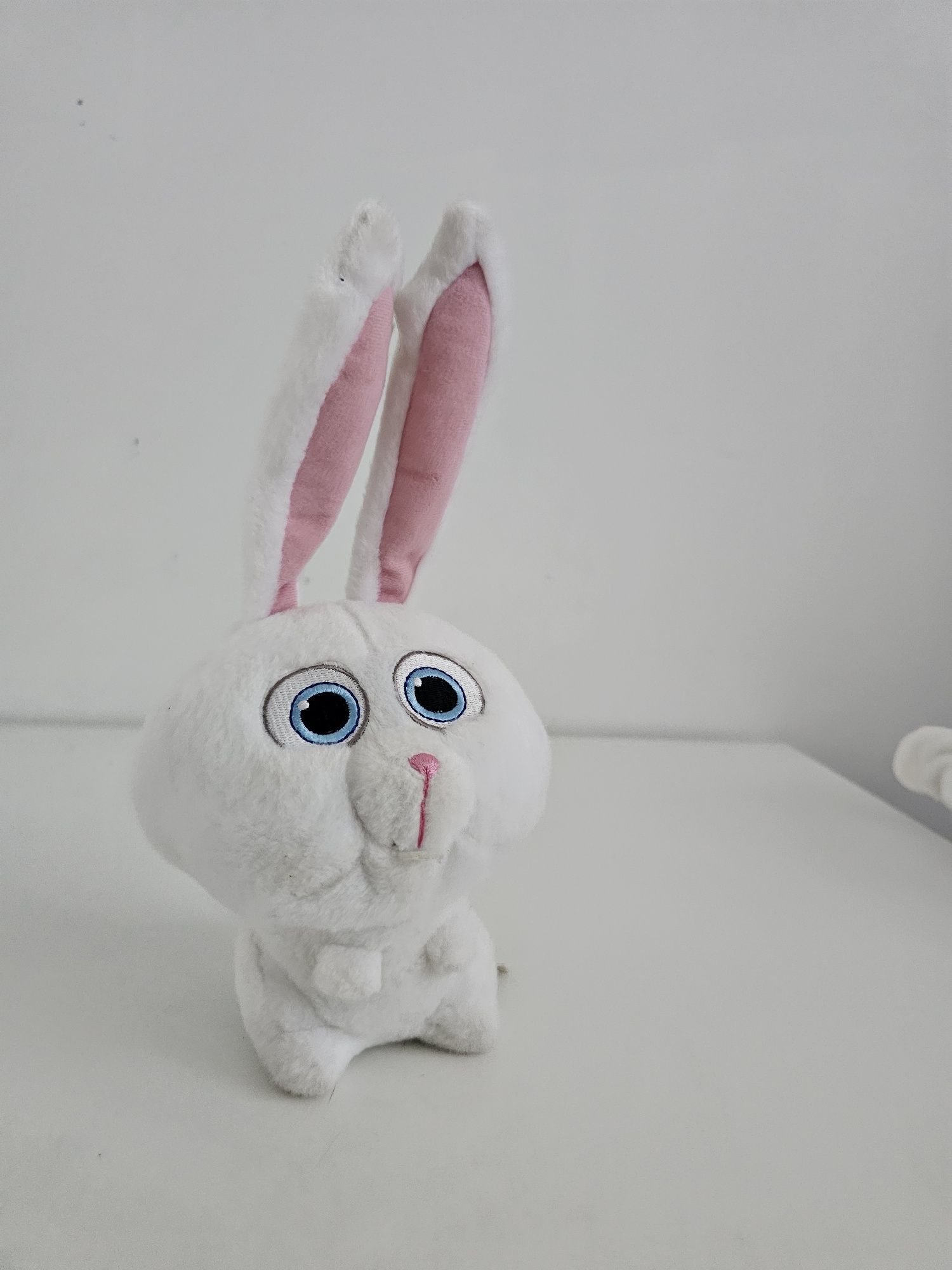 Maskotka Królik Tuptuś 28 cm Sekretne Życie Zwierzaków Duży Króliczek