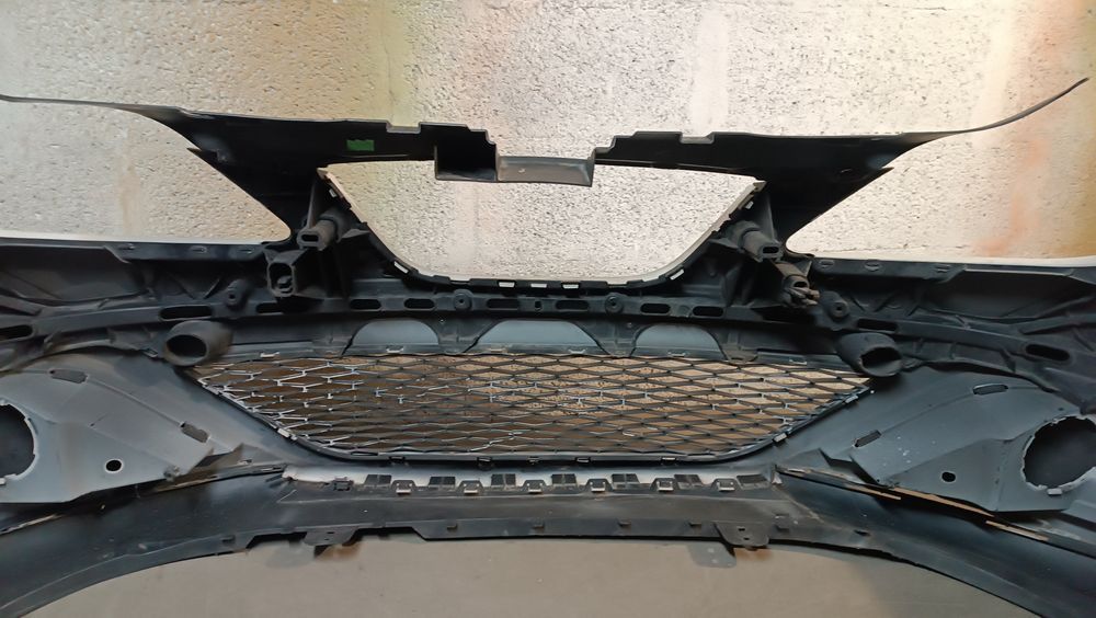 Vendo parachoque de frente SEAT Ibiza ano 2008/12