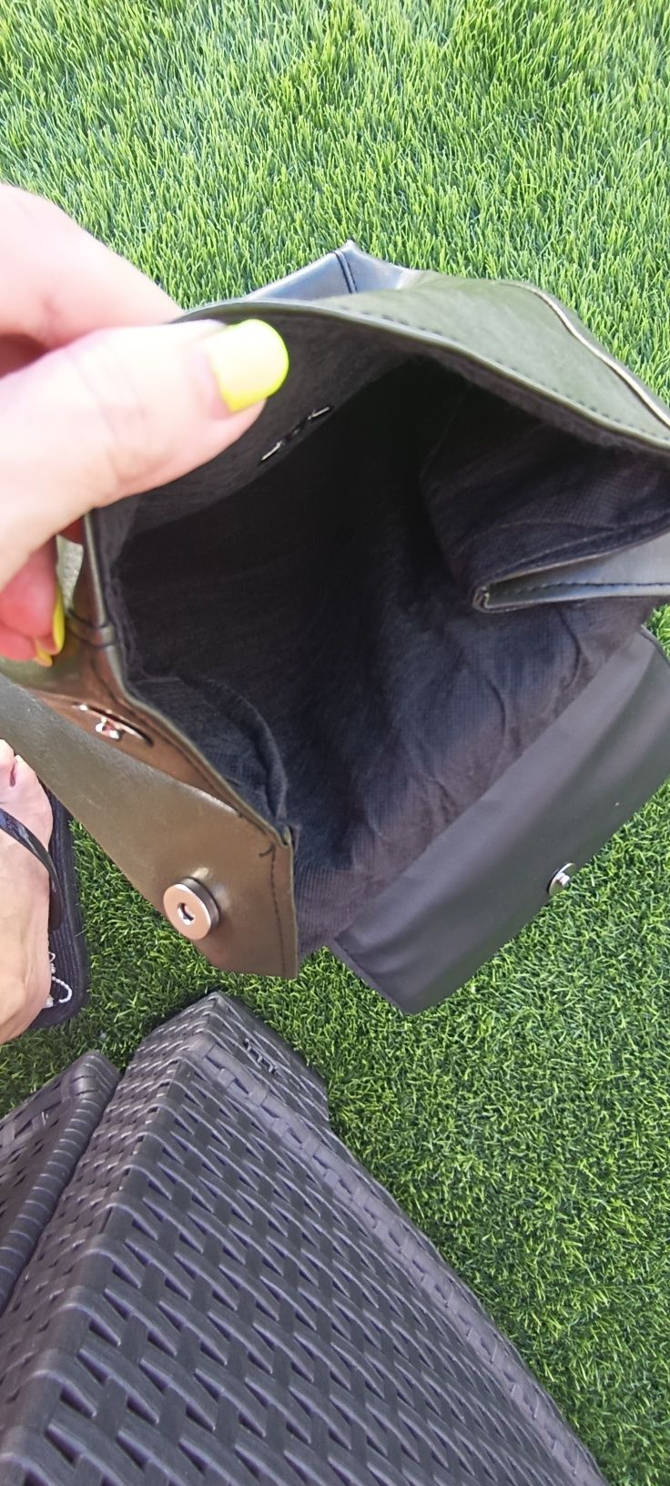 Mochila verde seco