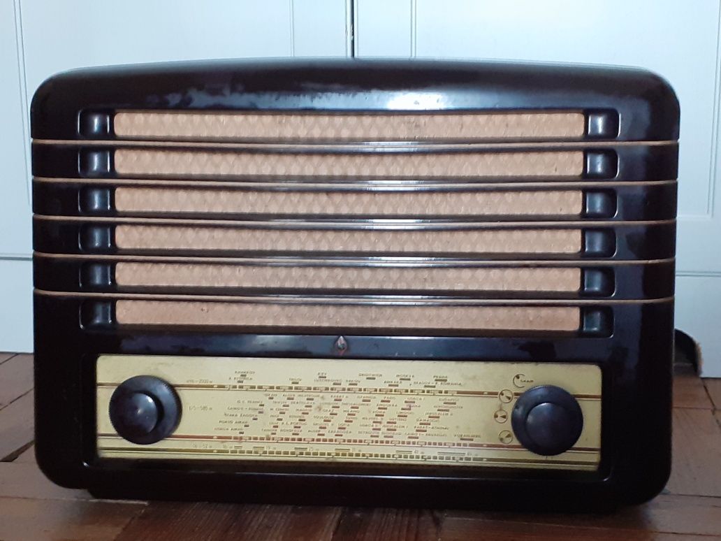 Radio antigo 220v