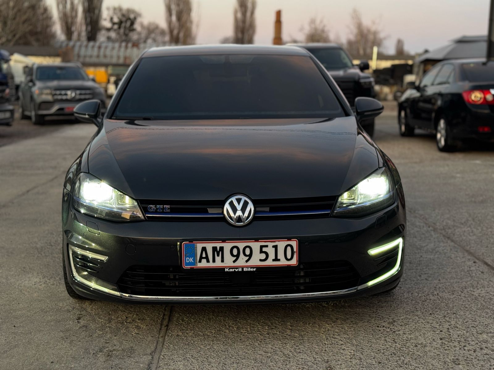 VOLKSWAGEN GOLF плагін гібрид 2015 рік
