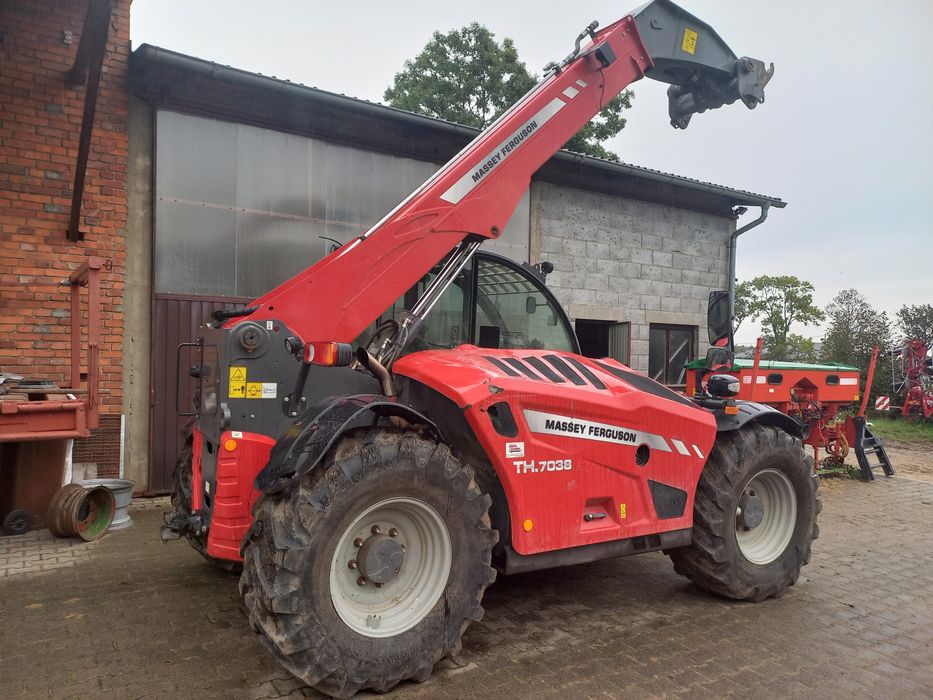 Ładowarka massey ferguson TH.7038 teleskopowa