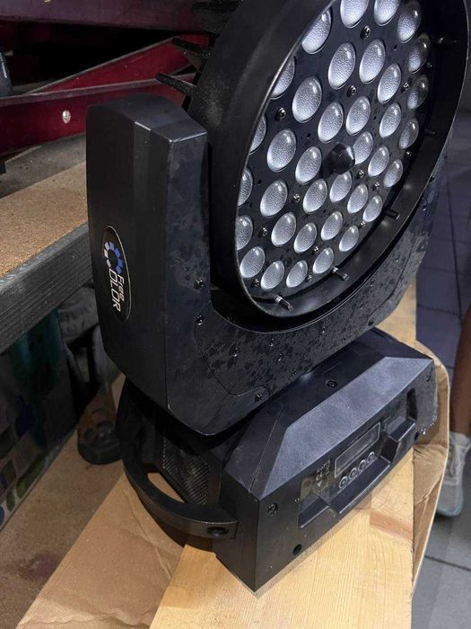 LED WASH голова Free color W3610 - 2 штуки