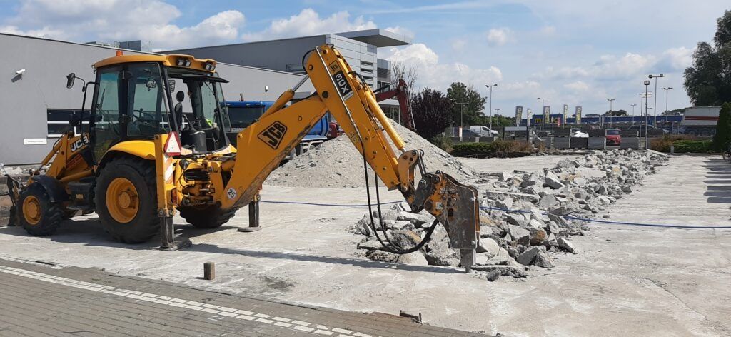 Usługi koparko ładowarka koparka kołowa 18ton minikoparka wywrotka