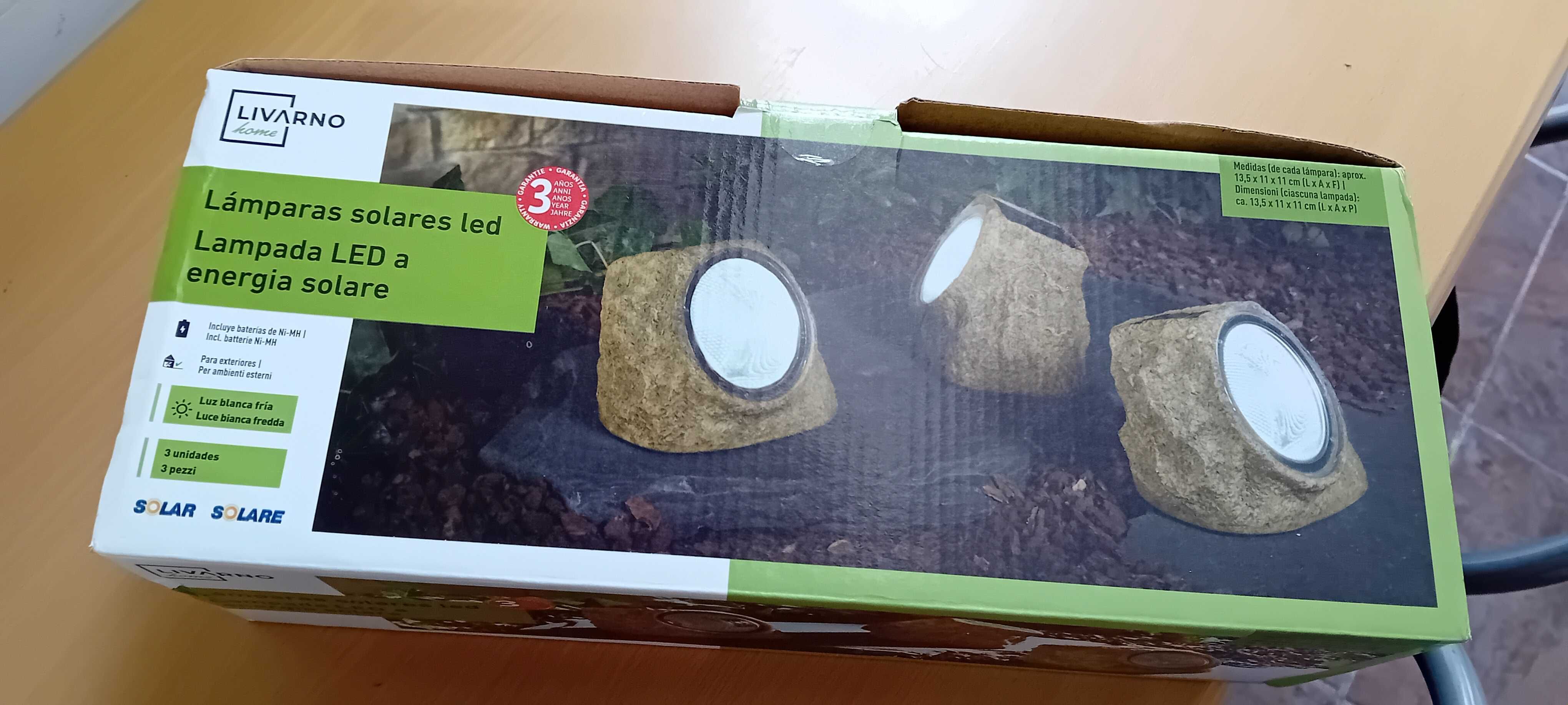 Lâmpadas solares para jardim